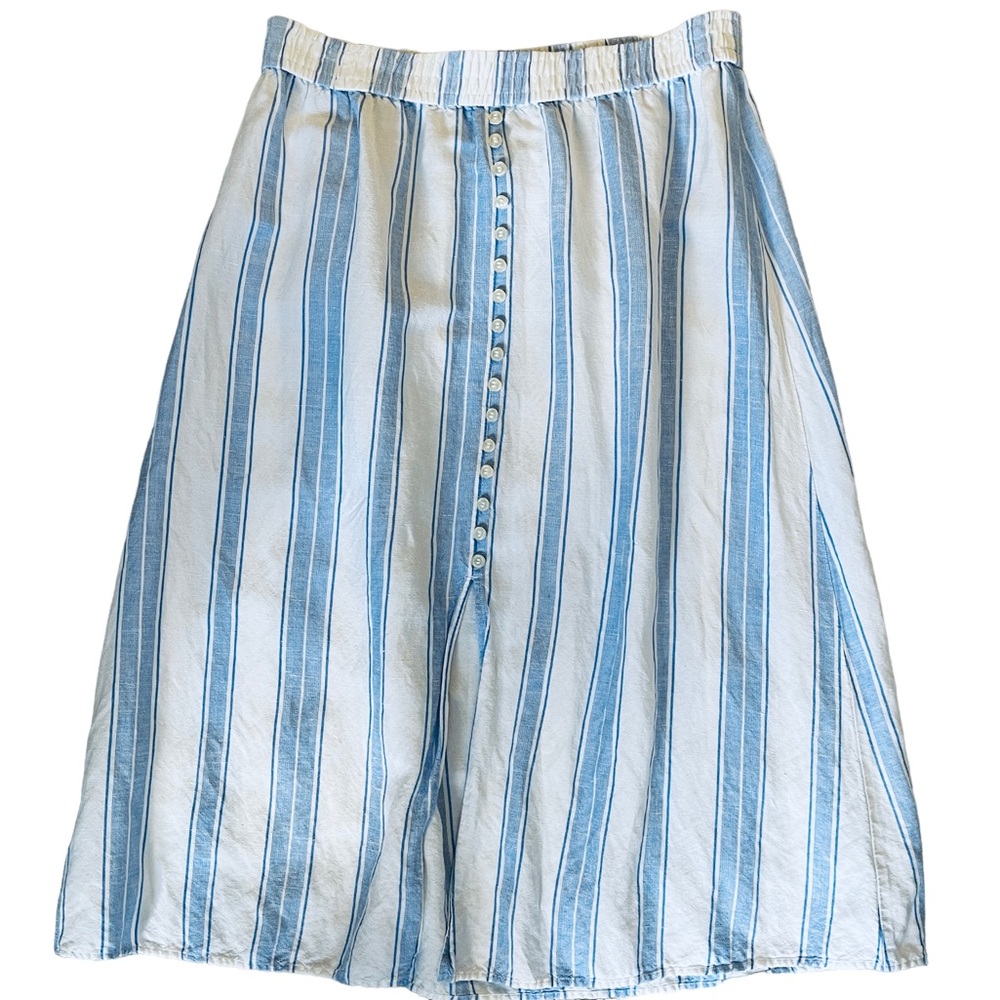 LOFT Linen/Viscose skirt. Crisp white fabric w chambray stripes. Size M.  EUC.